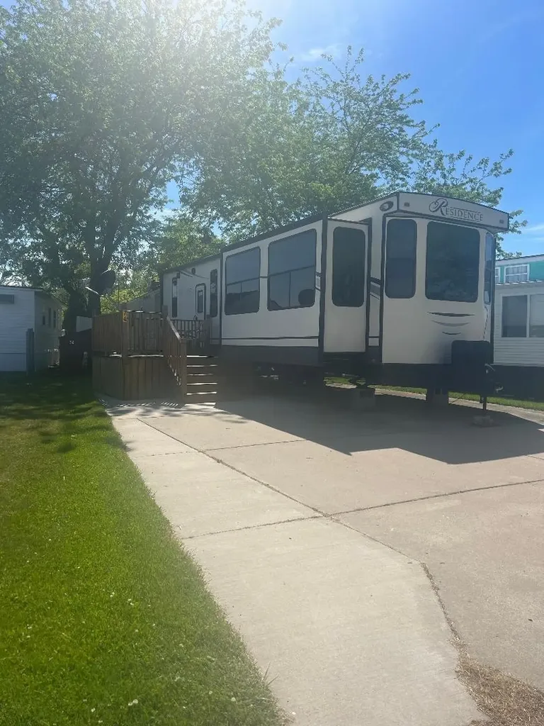 3675 E Michigan Avenue Au Gres Township MI 48703