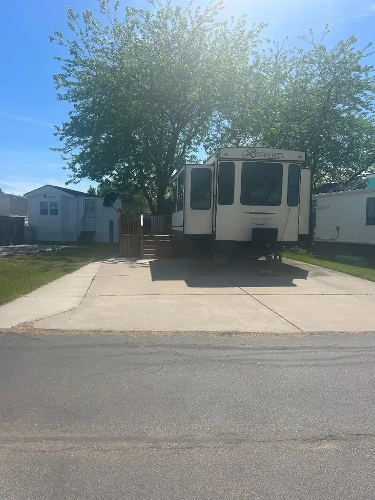 3675 E Michigan Avenue Au Gres Township MI 48703