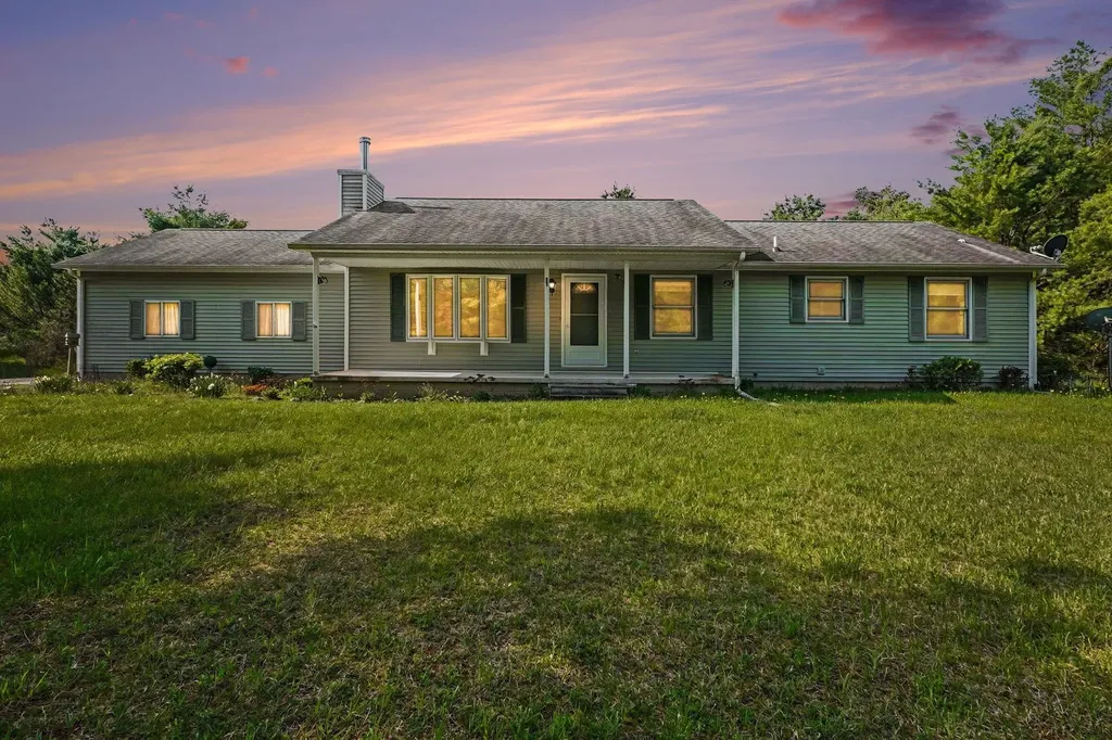 5711 Old State Road Grant Township MI 48770