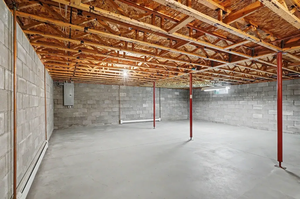 5711 Old State Road Grant Township MI 48770