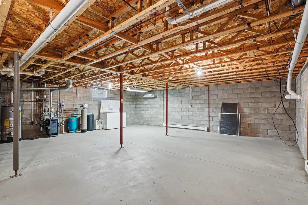 5711 Old State Road Grant Township MI 48770