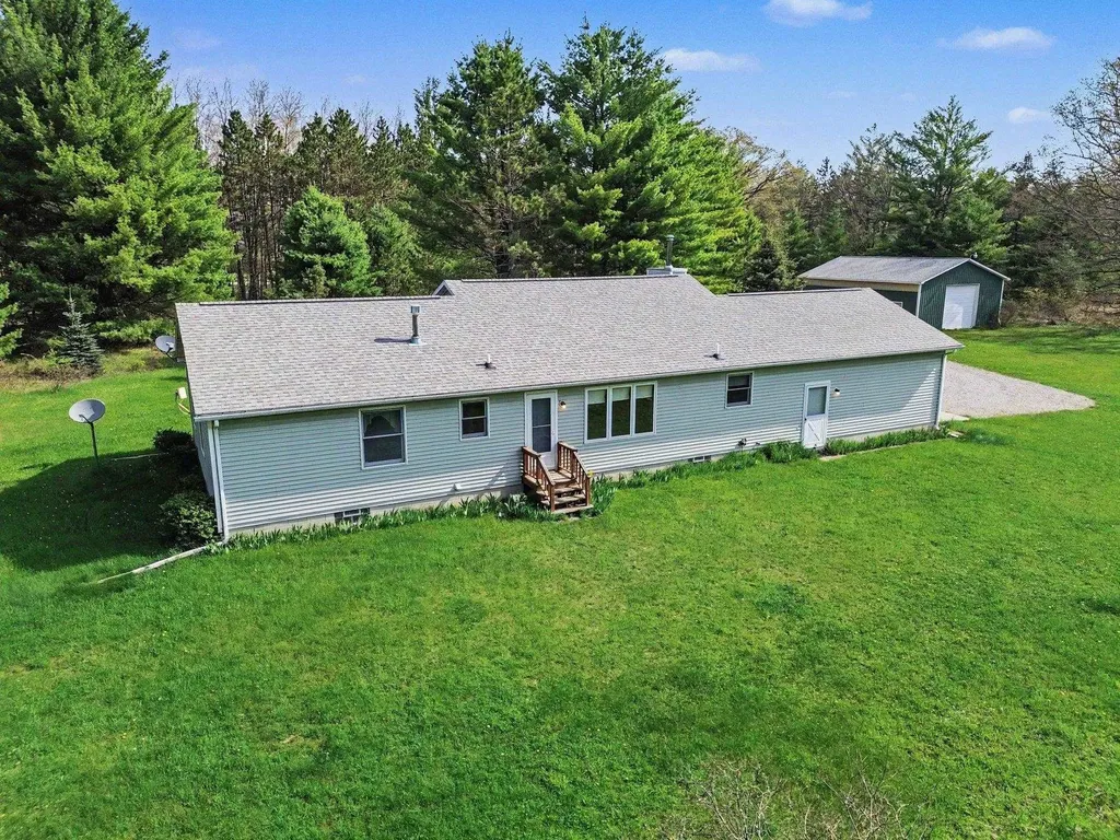 5711 Old State Road Grant Township MI 48770