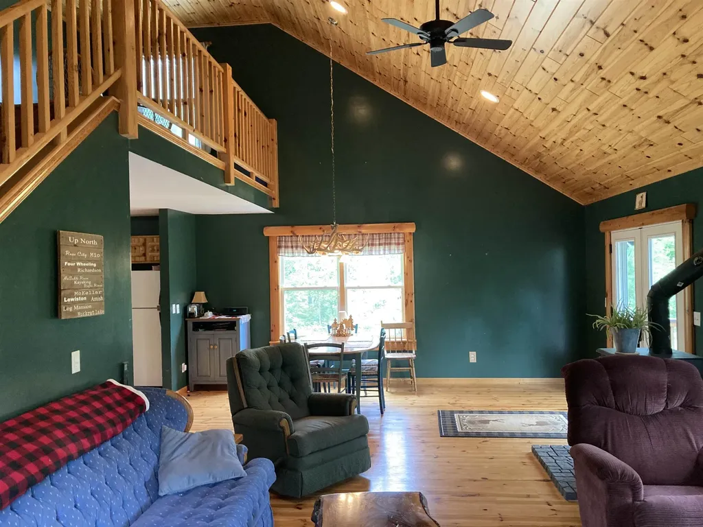 1875 Richardson Road Elmer Township MI 48647