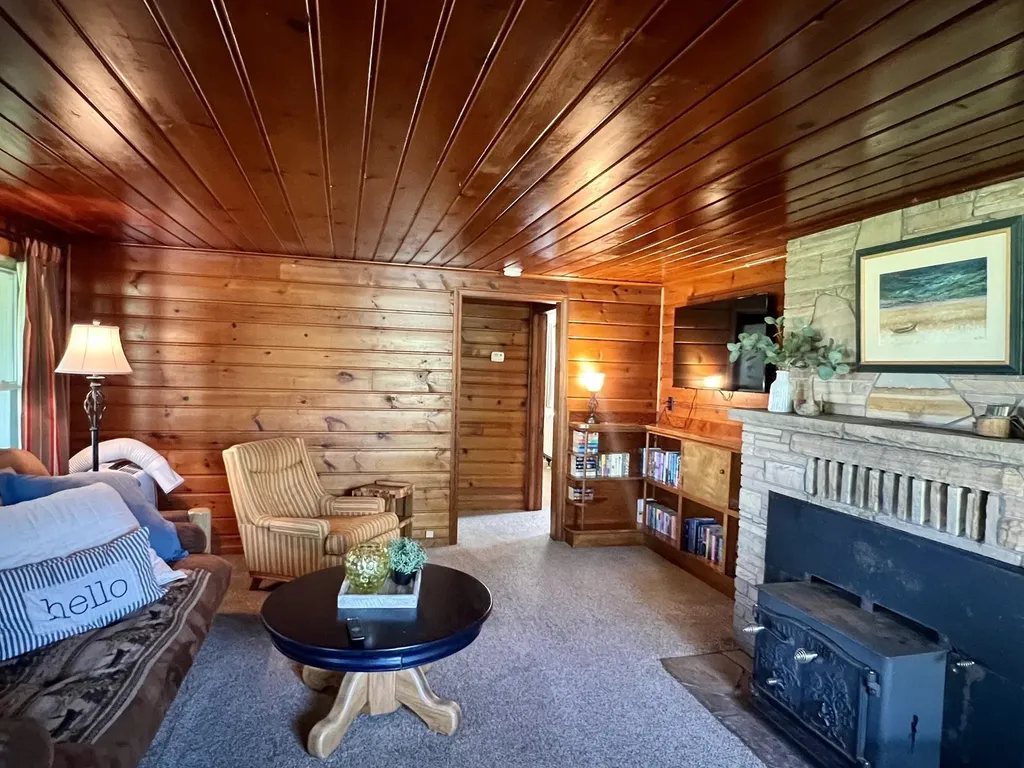 3325 N Us-23 N Oscoda Charter Township MI 48750