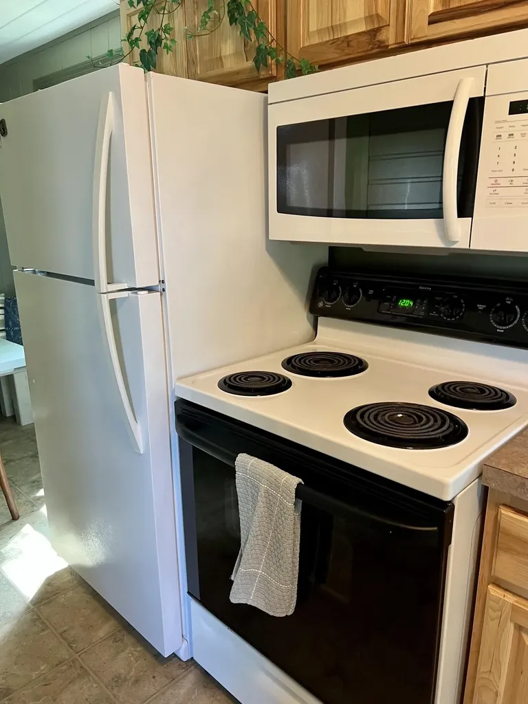 3325 N Us-23 N Oscoda Charter Township MI 48750