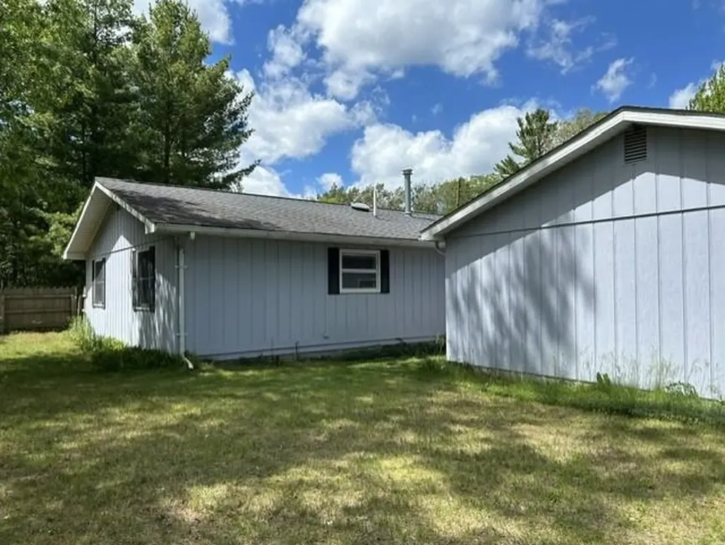 2424 Winona Street Baldwin Township MI 48730