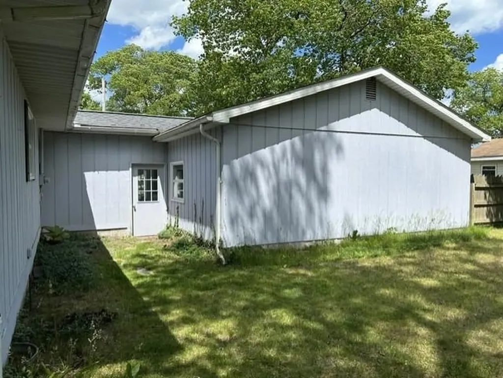 2424 Winona Street Baldwin Township MI 48730