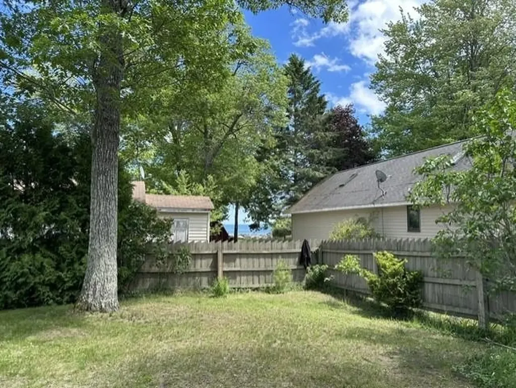 2424 Winona Street Baldwin Township MI 48730