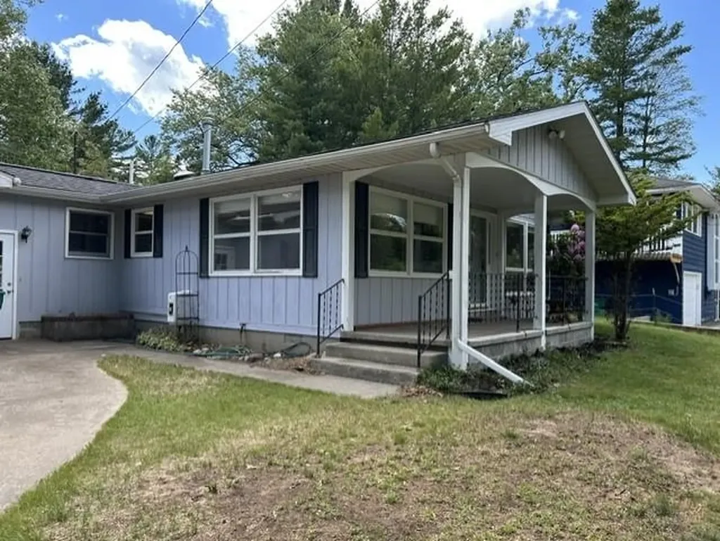 2424 Winona Street Baldwin Township MI 48730
