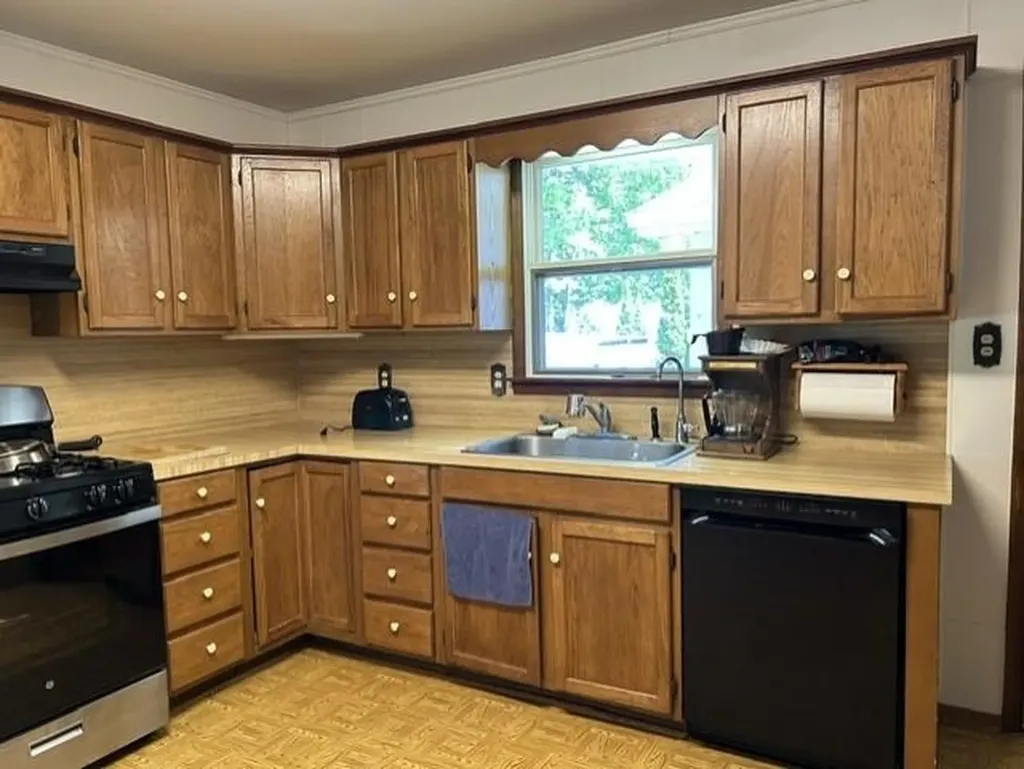 2424 Winona Street Baldwin Township MI 48730