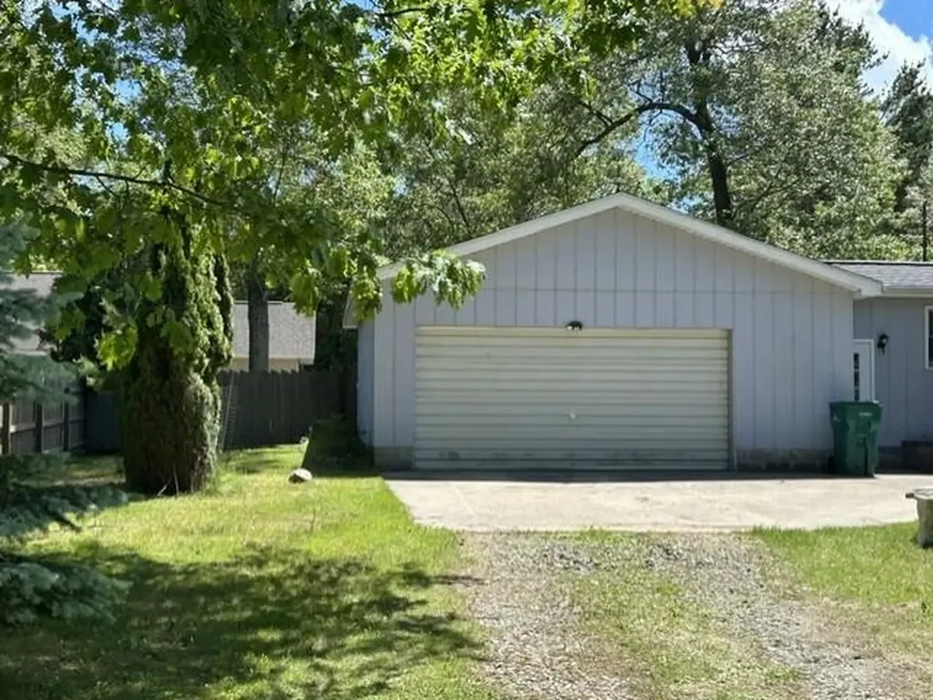 2424 Winona Street Baldwin Township MI 48730