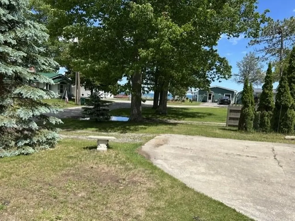 2424 Winona Street Baldwin Township MI 48730