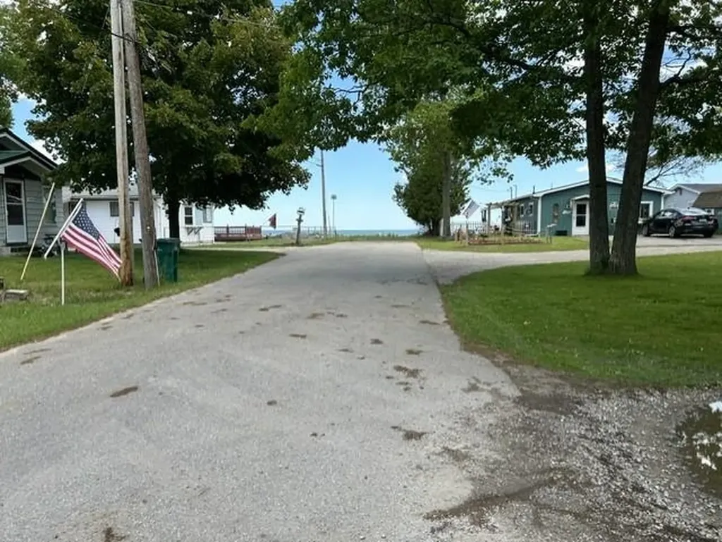 2424 Winona Street Baldwin Township MI 48730