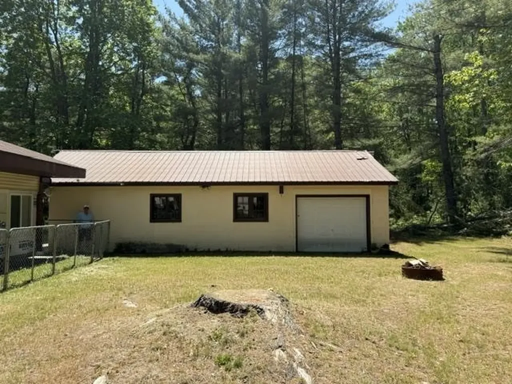 318 Coventry Drive Roscommon Township MI 48629