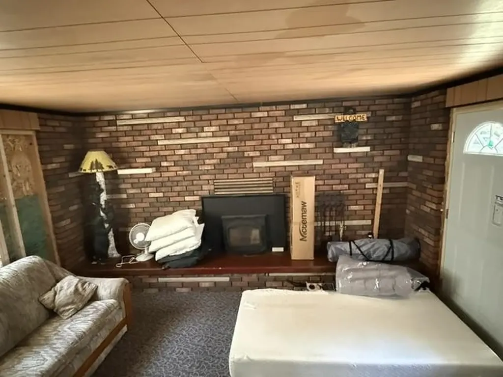 318 Coventry Drive Roscommon Township MI 48629