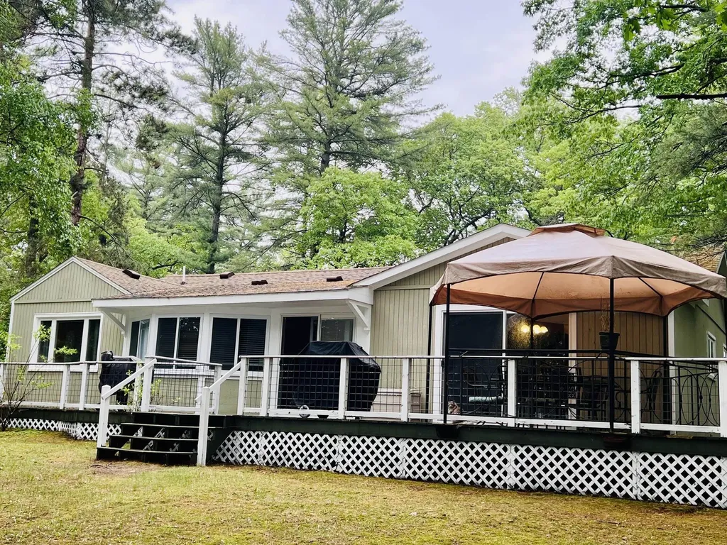 6391 Loud Drive Oscoda Charter Township MI 48750