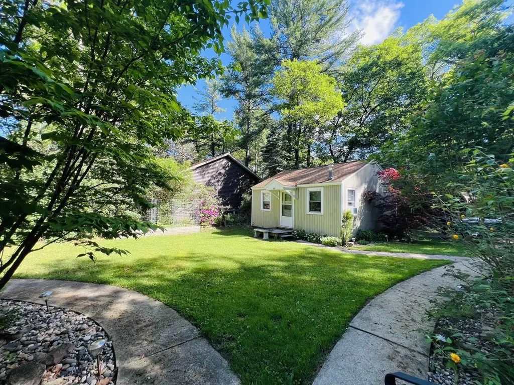 6391 Loud Drive Oscoda Charter Township MI 48750
