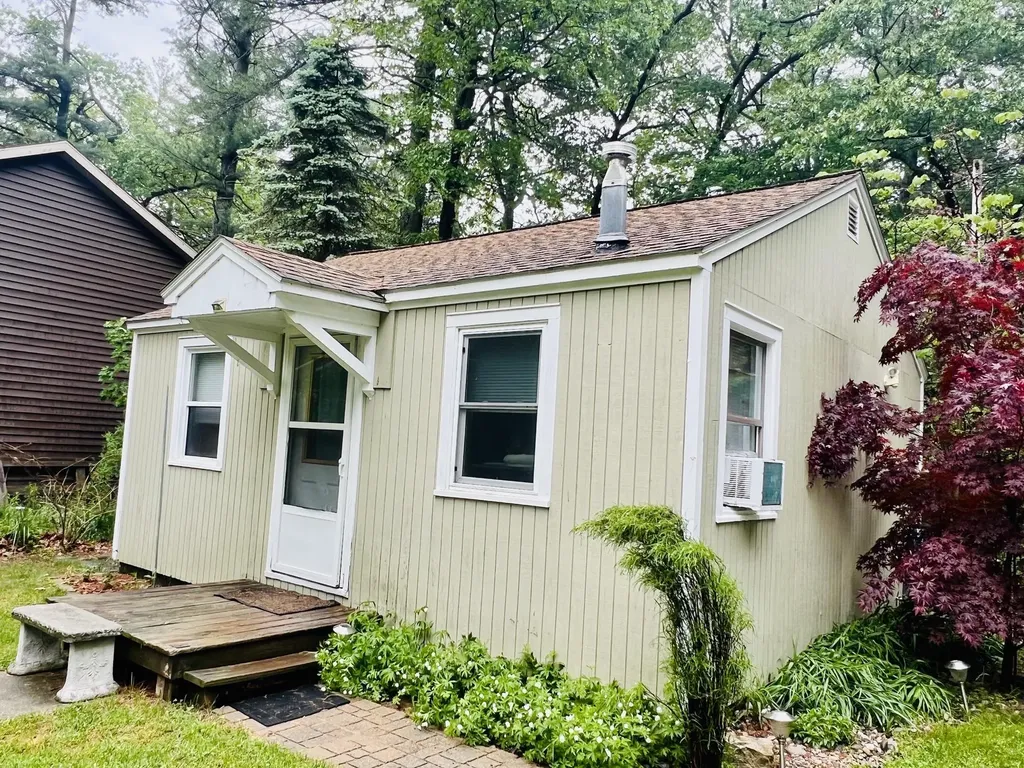 6391 Loud Drive Oscoda Charter Township MI 48750