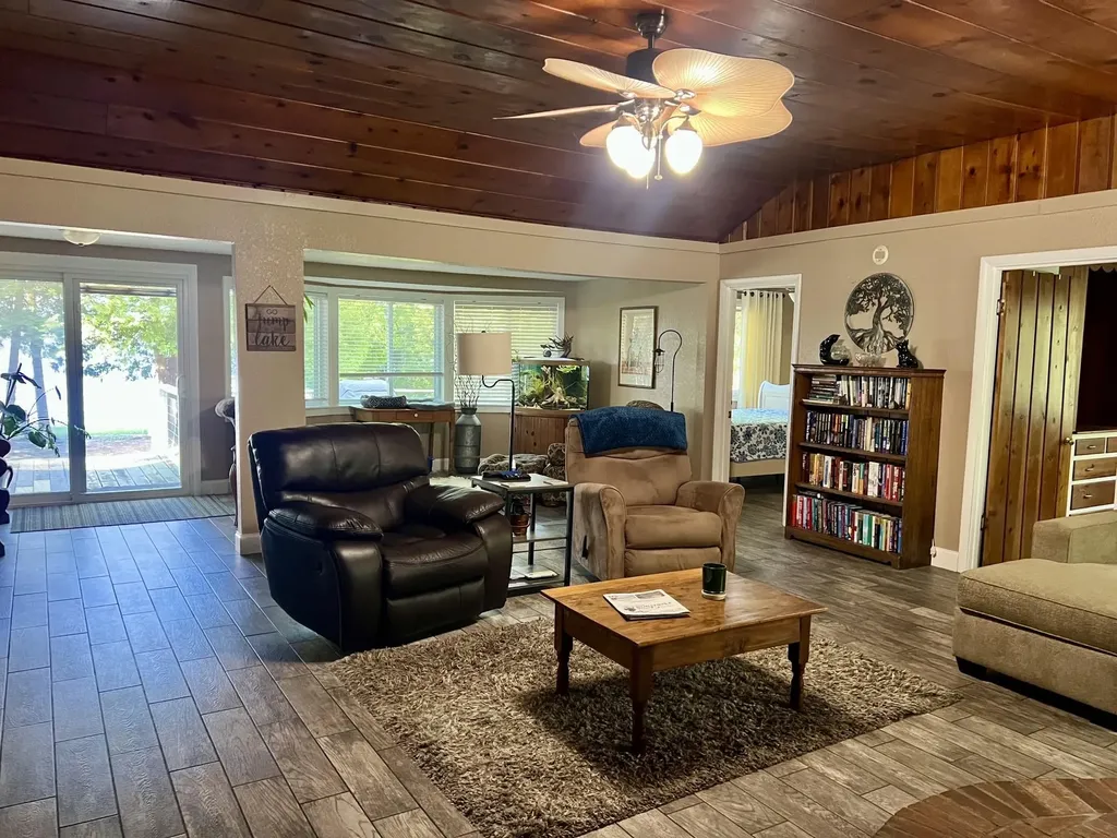 6391 Loud Drive Oscoda Charter Township MI 48750