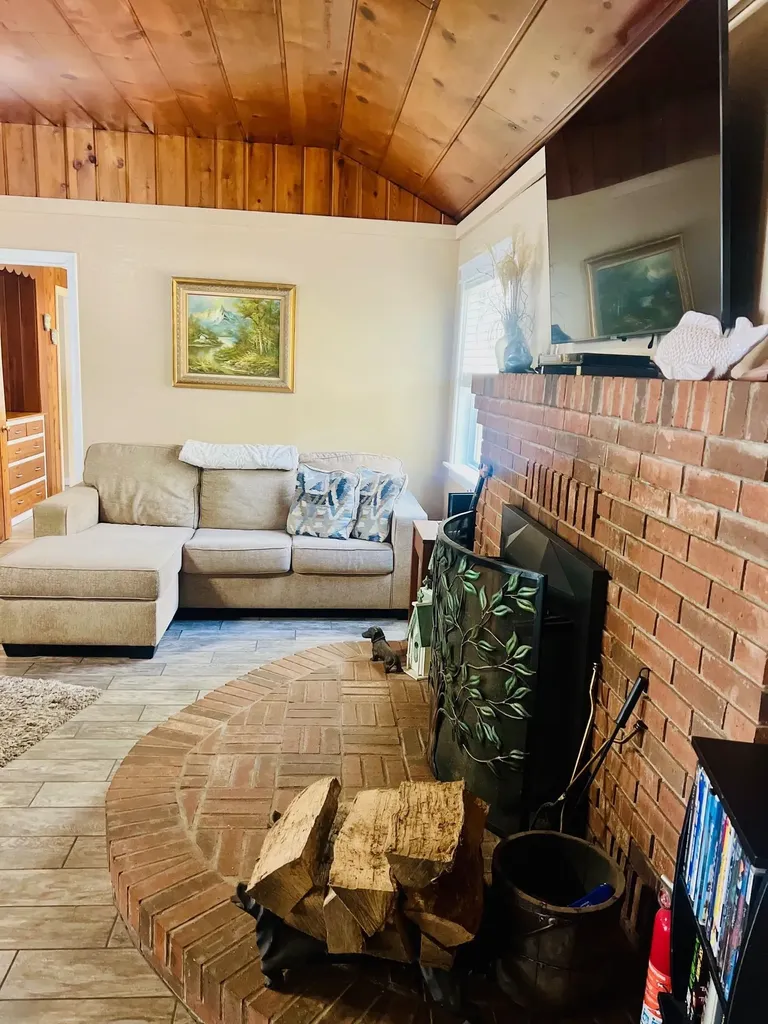 6391 Loud Drive Oscoda Charter Township MI 48750
