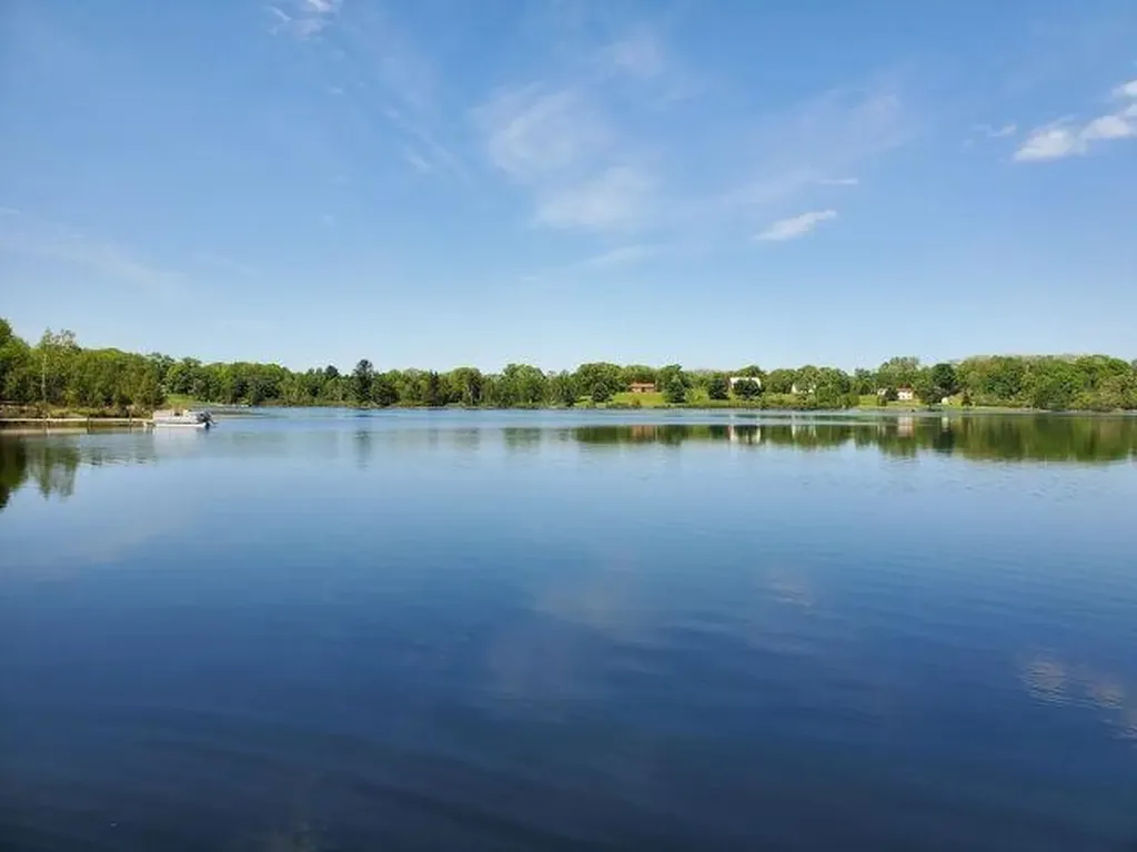 5319 S Lakeview Edwards Township MI 48661