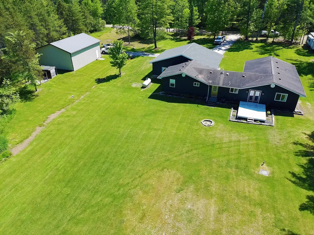 737 Sensabaugh Road Cumming Township MI 48635