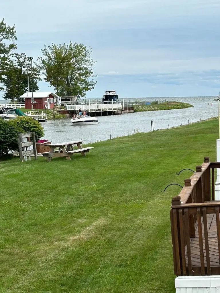 3675 E Michigan Avenue Au Gres Township MI 48703