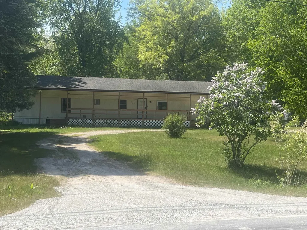 704 Delano Road Sims Township MI 48703
