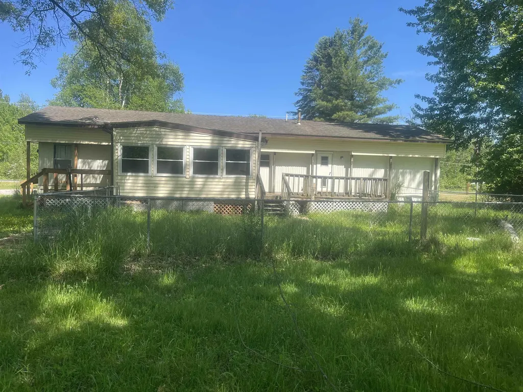 704 Delano Road Sims Township MI 48703