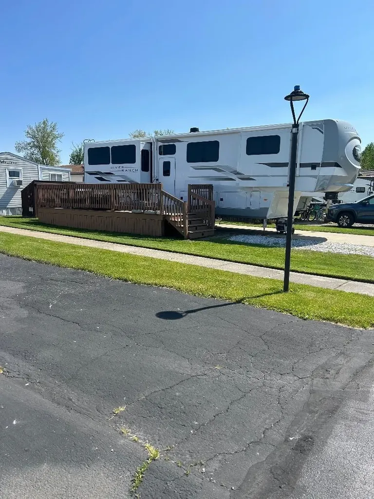 3675 E Michigan Avenue Au Gres Township MI 48703
