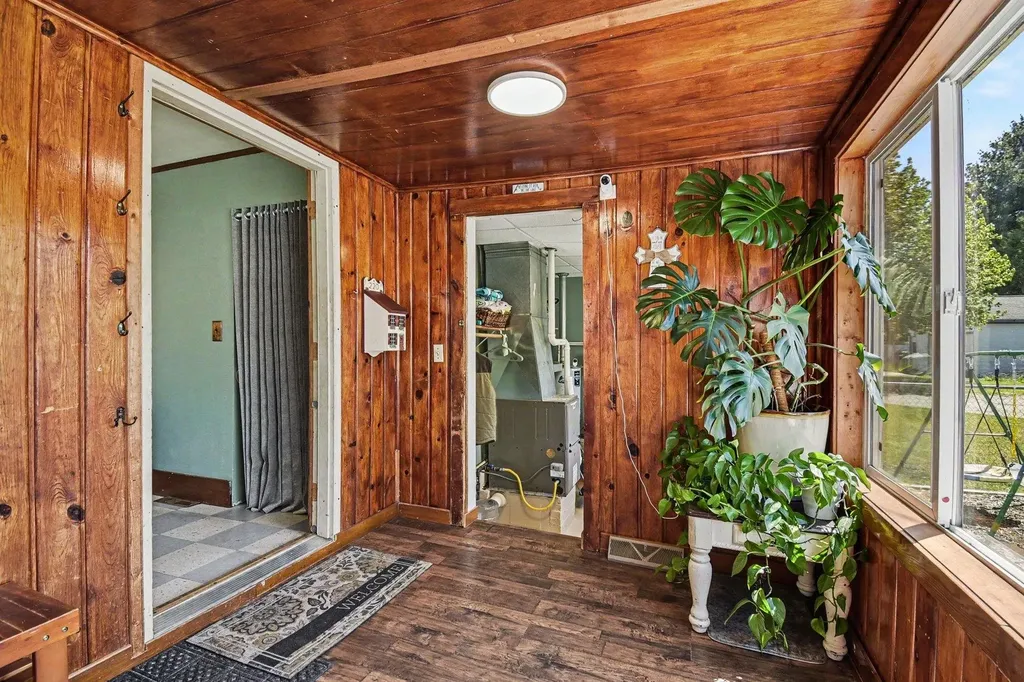 220 2nd Avenue Tawas Township MI 48763