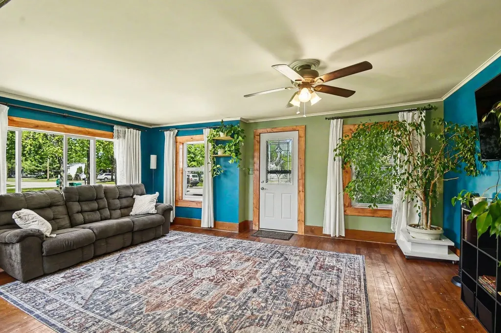 220 2nd Avenue Tawas Township MI 48763