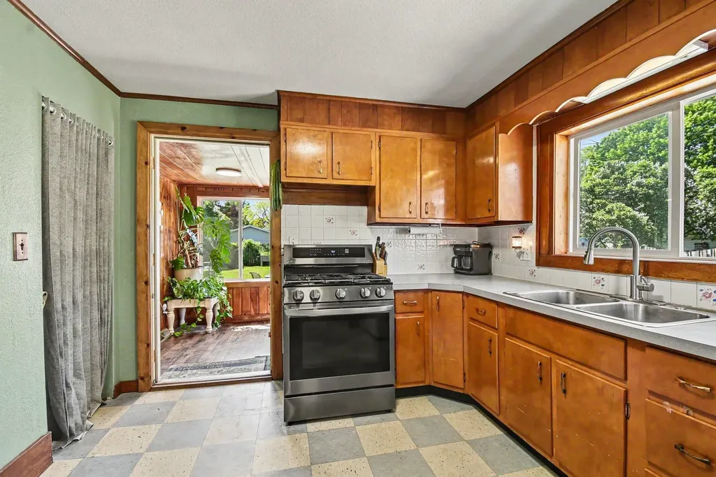 220 2nd Avenue Tawas Township MI 48763