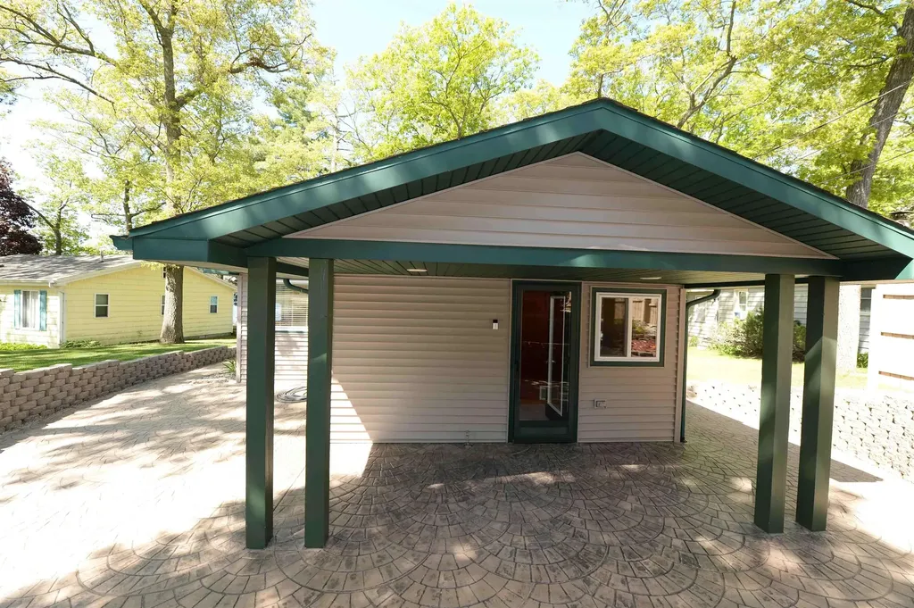 7235 Loud Drive Oscoda Charter Township MI 48750