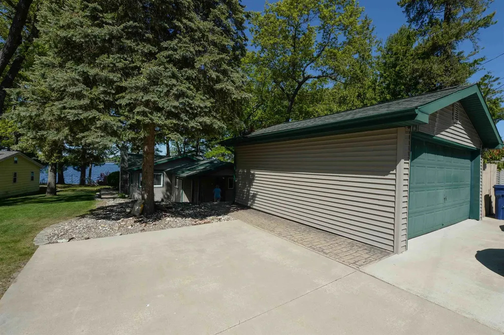 7235 Loud Drive Oscoda Charter Township MI 48750