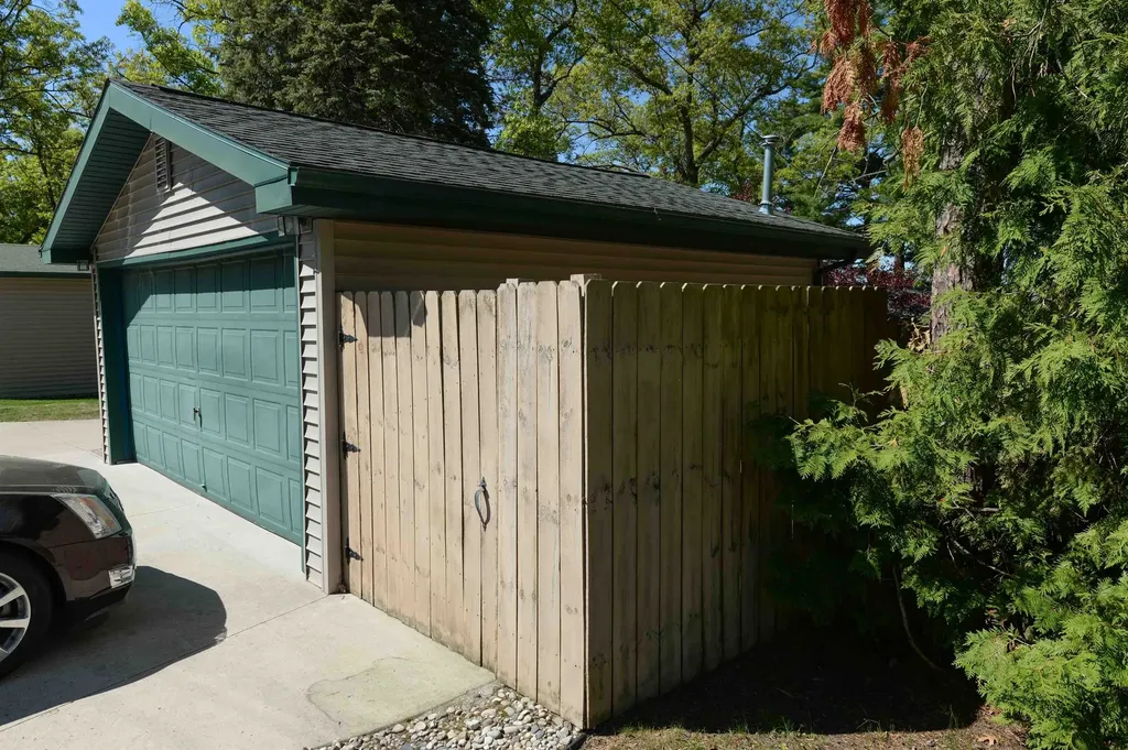 7235 Loud Drive Oscoda Charter Township MI 48750