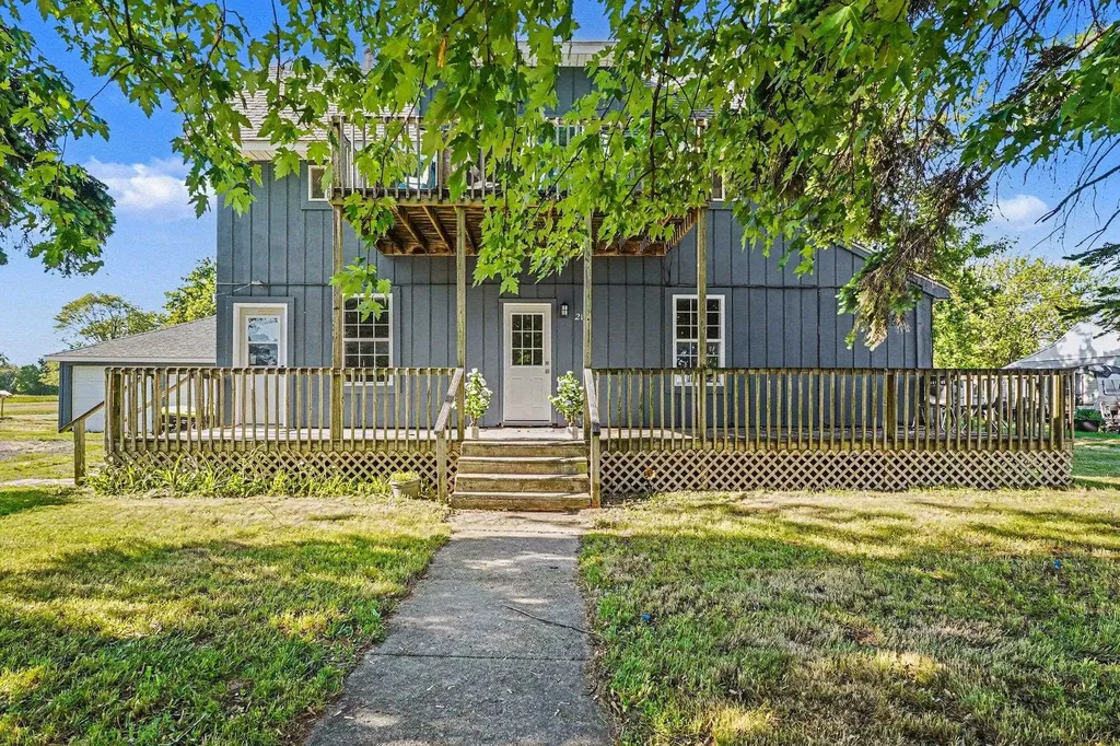 214 W 2nd Street Pinconning Township MI 48650