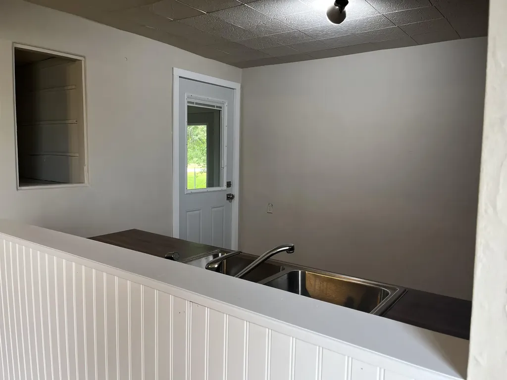 214 W 2nd Street Pinconning Township MI 48650