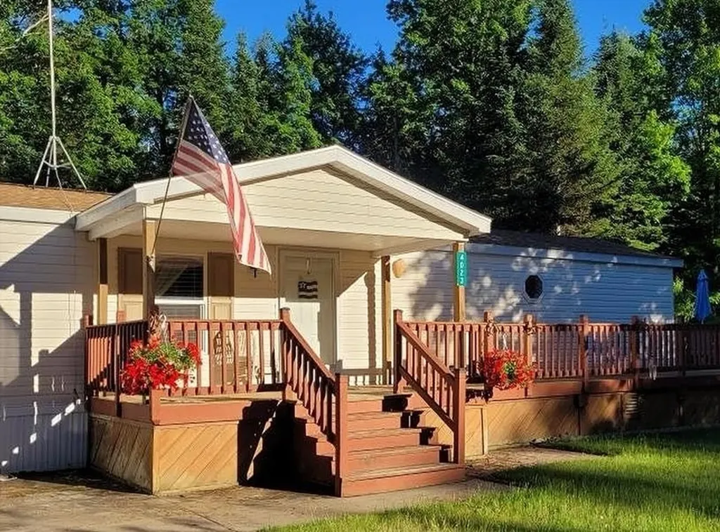 4023 Riversites Drive Deep River Township MI 48749