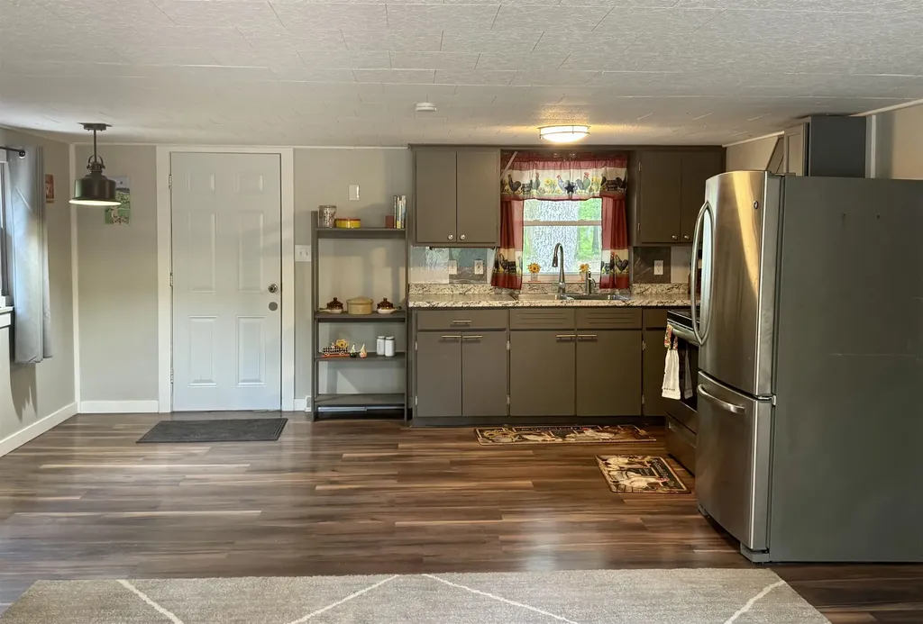 84 N Imperial Drive Grant Township MI 48763