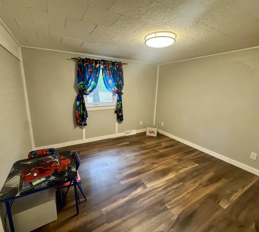 84 N Imperial Drive Grant Township MI 48763