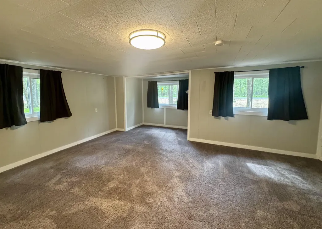 84 N Imperial Drive Grant Township MI 48763