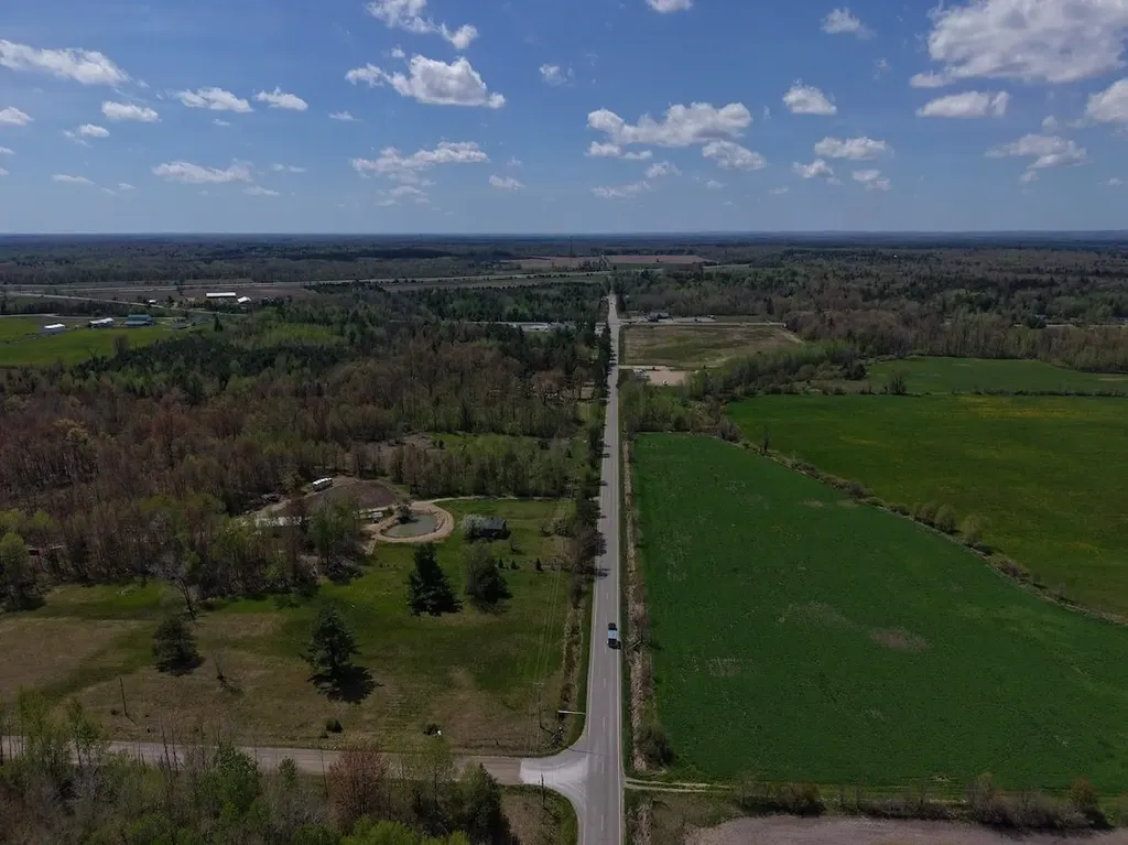 80X Henry Street Moffatt Township MI 48610