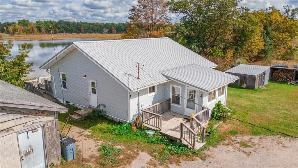 4374 E County Line Road Plainfield Township MI 48739