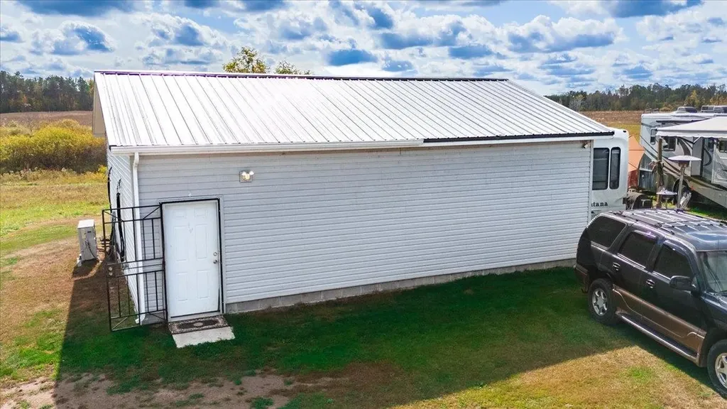 4374 E County Line Road Plainfield Township MI 48739