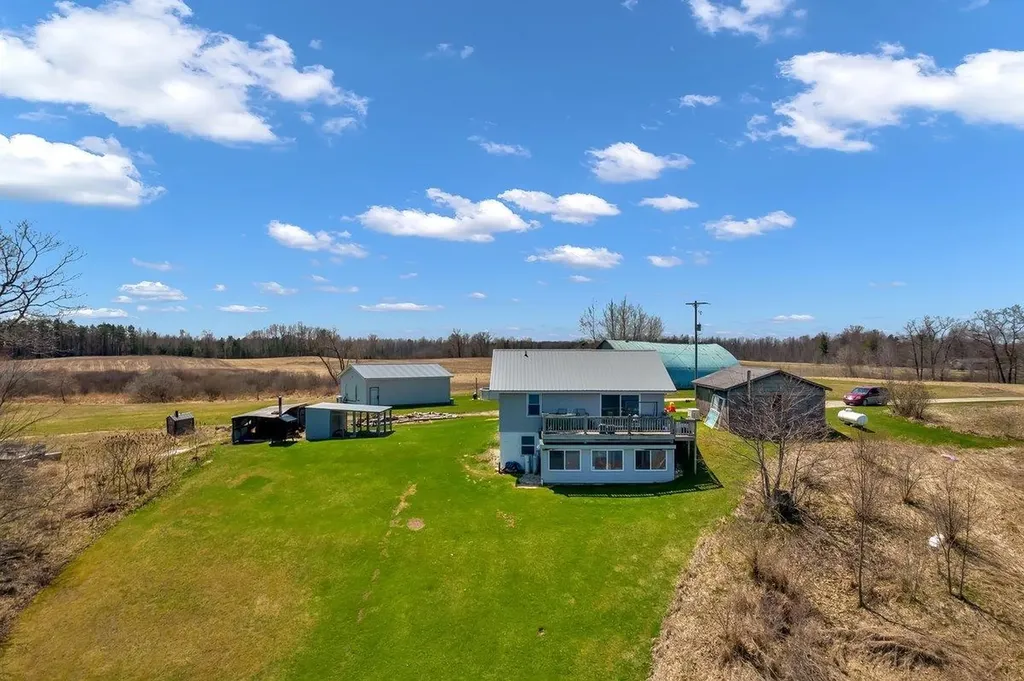 4374 E County Line Road Plainfield Township MI 48739