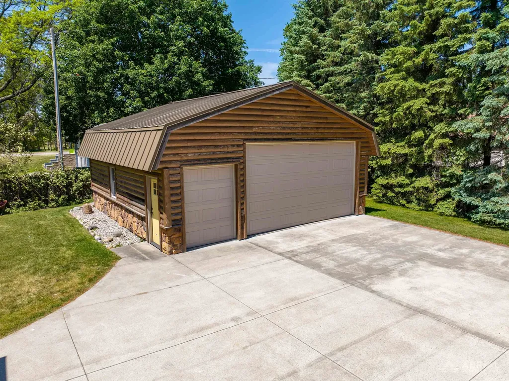 173 N Second Street West Branch Township MI 48661