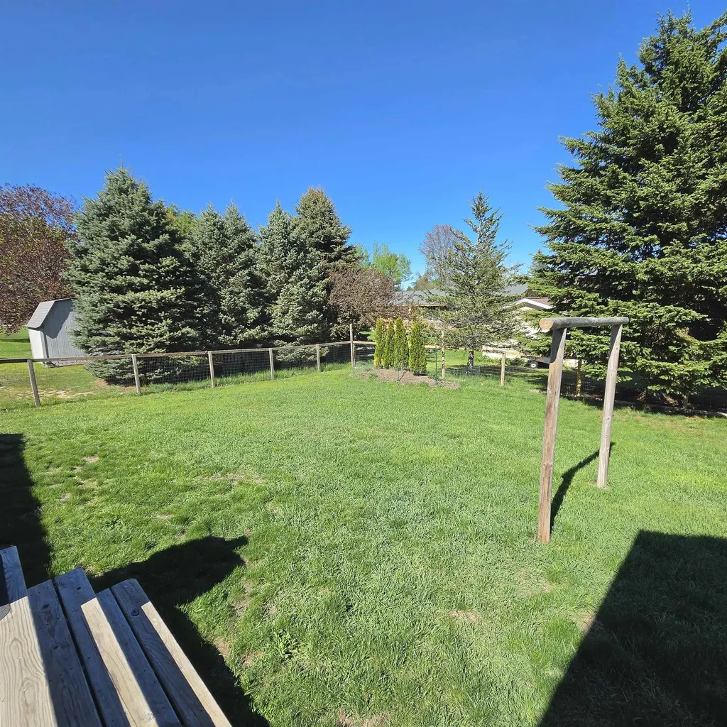 7580 W Cedar Lake Road Oscoda Charter Township MI 48750