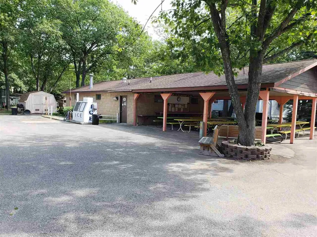 831 S Main Street Sims Township MI 48703