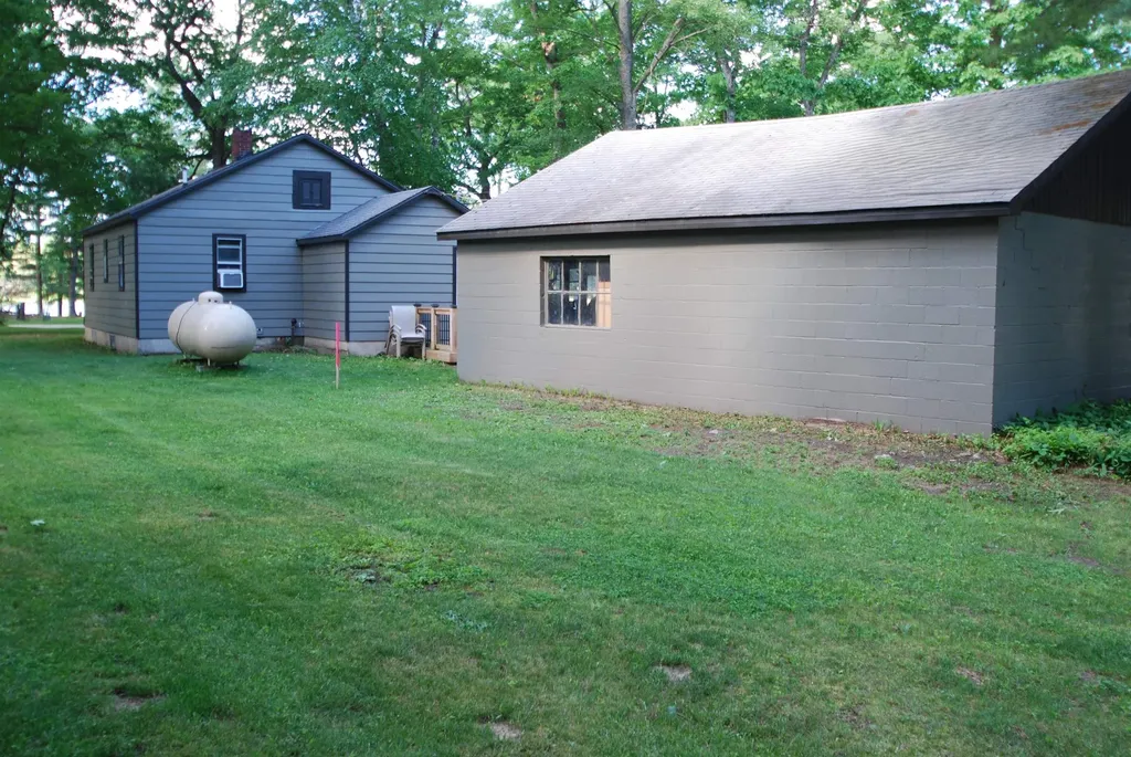 4050 Grass Lake Road Foster Township MI 48661